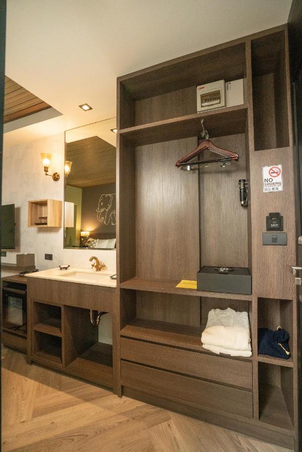 Sanae' Oldtown Hotel Чиангмай Экстерьер фото