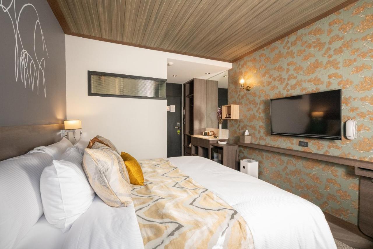 Sanae' Oldtown Hotel Чиангмай Экстерьер фото